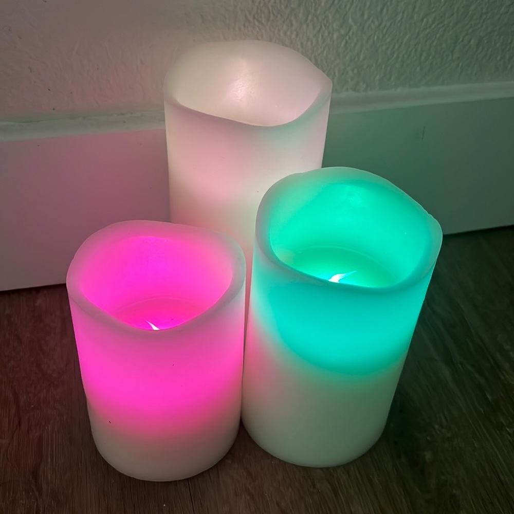 Flameless color changing candles